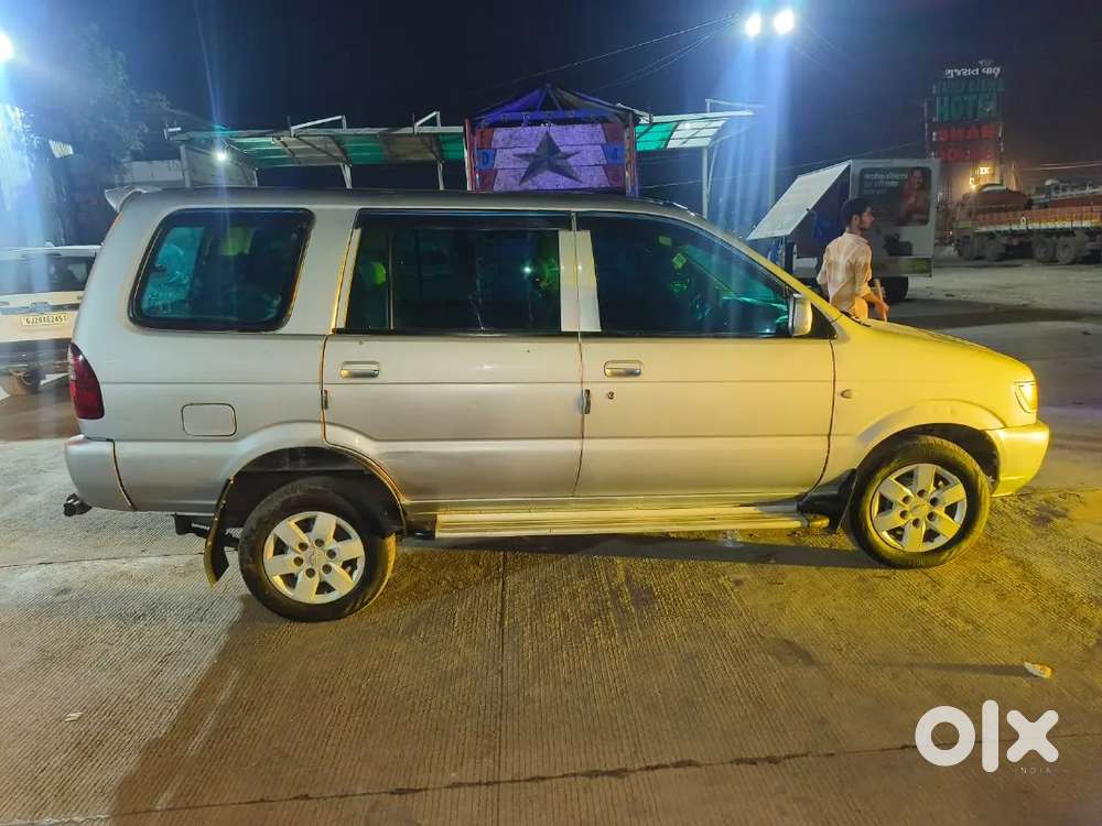 Chevrolet Tavera 2016 Diesel 100000 Km Driven