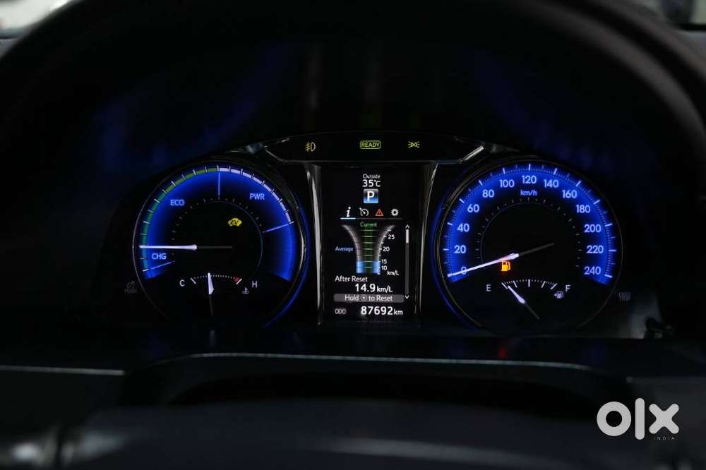 Toyota Camry 2.5 Hybrid, 2016, Petrol