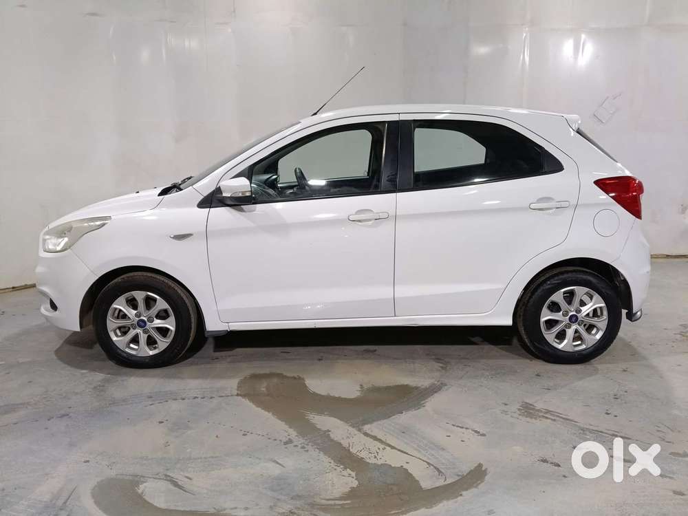 Ford Figo Titanium, 2016, Petrol