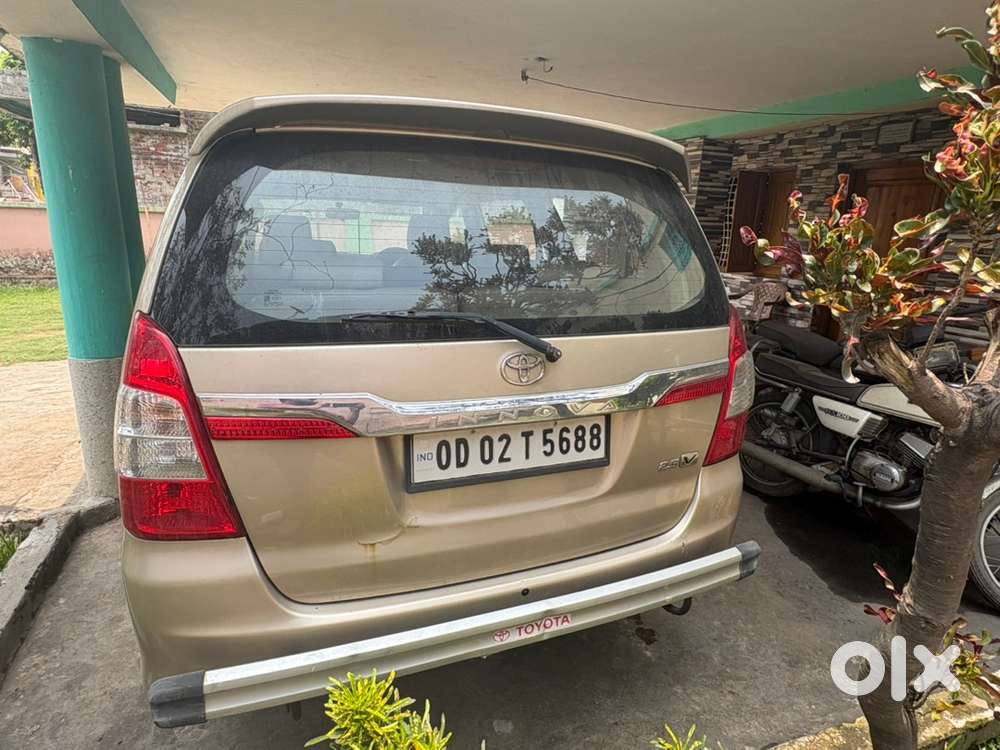 Toyota Innova Diesel 2015