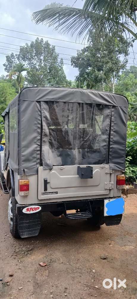 Mahindra Commander