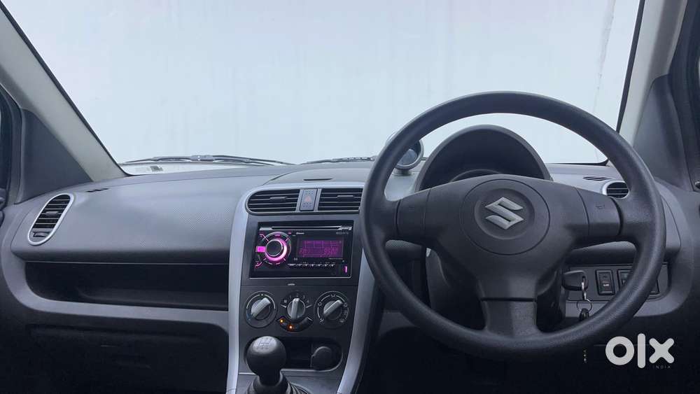 Maruti Suzuki Ritz Vxi, 2014, Petrol