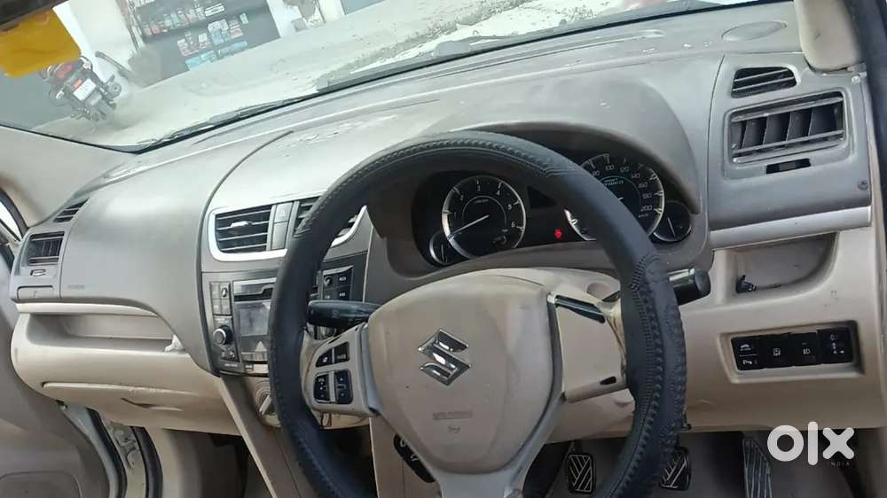 Maruti Suzuki Ertiga Lxi 2018