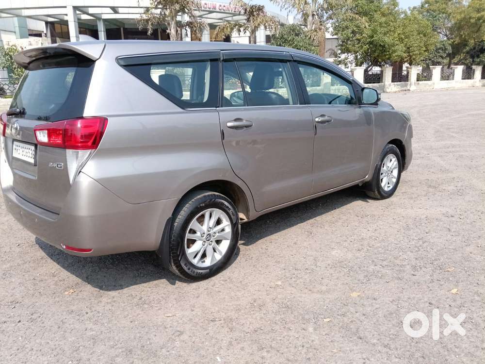 Toyota Innova Crysta 2.4 G Plus Mt 7 Str, 2018, Diesel