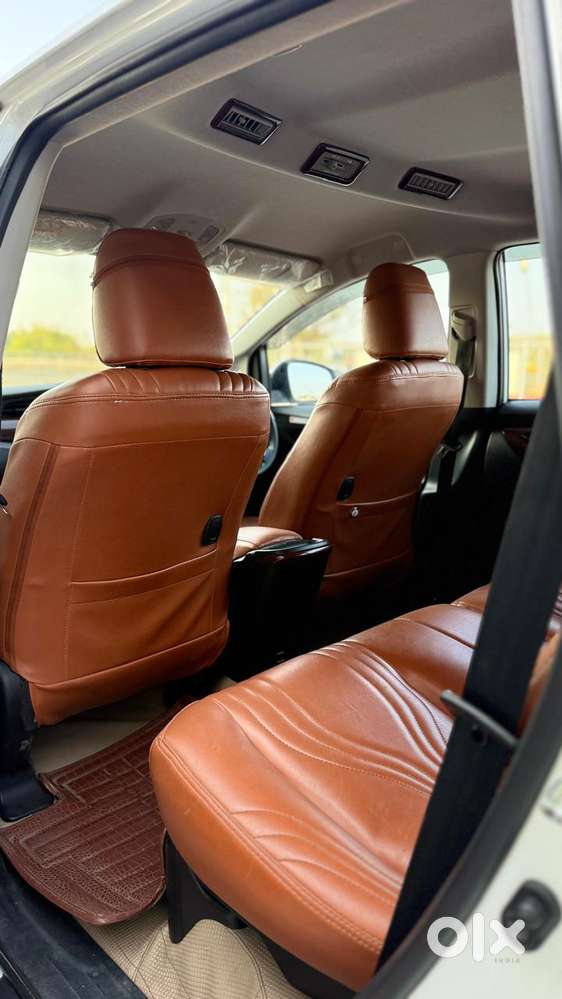 Toyota Innova Crysta [2020-ongoing] 2.4 Gx At 8 Str, 2020, Diesel