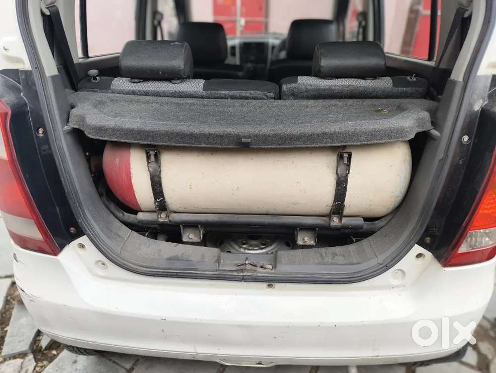 Maruti Suzuki Wagonr Lxi 2011wit Cng
