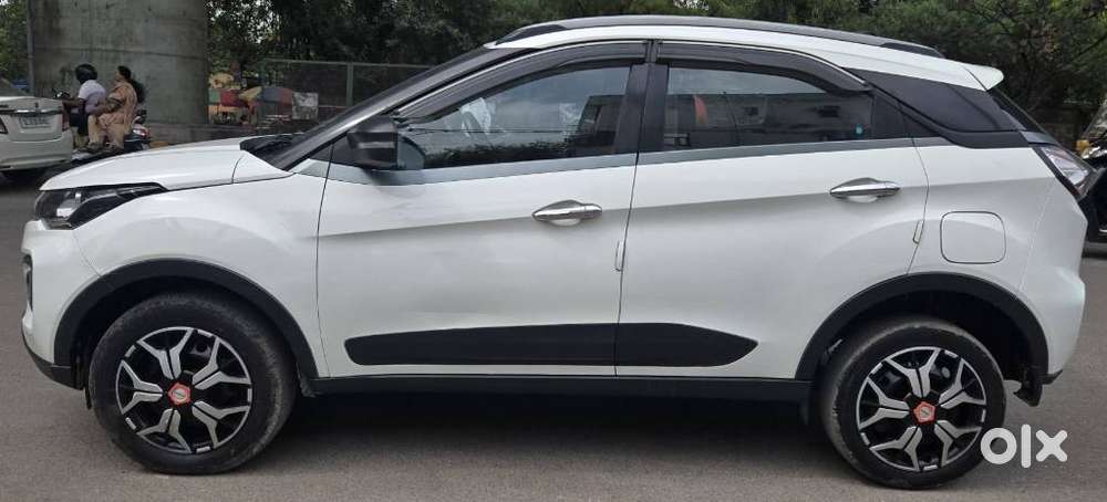 Tata Nexon 1.2 Revotron Xm (s), 2020, Petrol