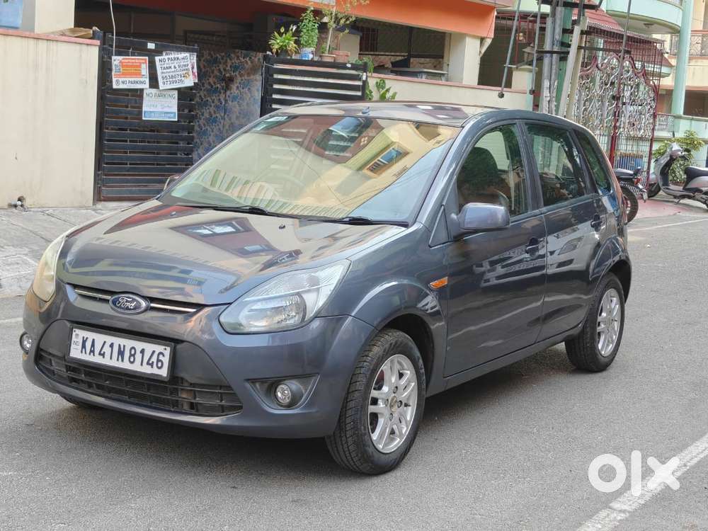 Ford Figo 2010-2012 Petrol Titanium, 2011, Petrol