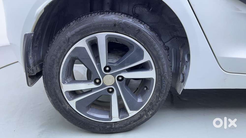 Tata Altroz 1.2 Xza Plus, 2022, Petrol