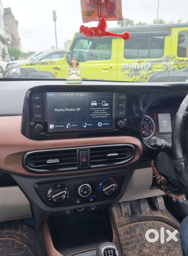 Hyundai Aura 1.2 Sx Cng, 2025, Cng & Hybrids