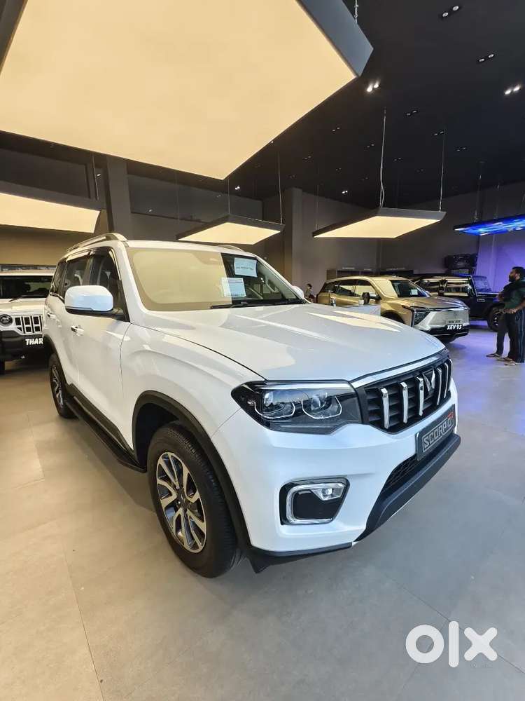 All Mahindra Xvu Available Jalandhar Mahindra Showroom
