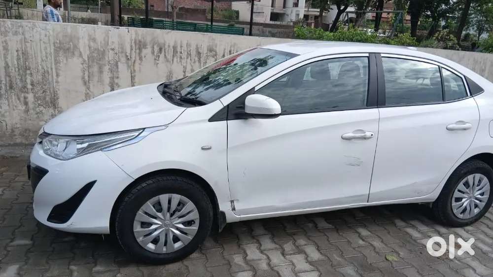 Toyota Yaris 2021 (base Model  32000km)