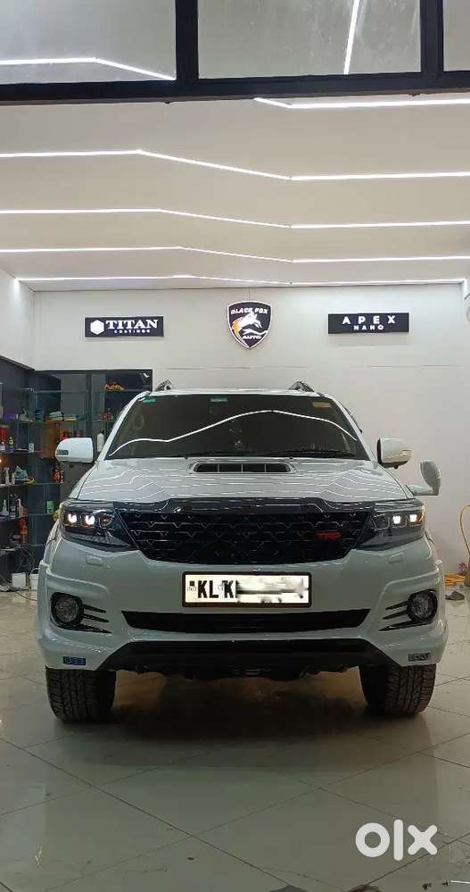 Toyota Fortuner 2015