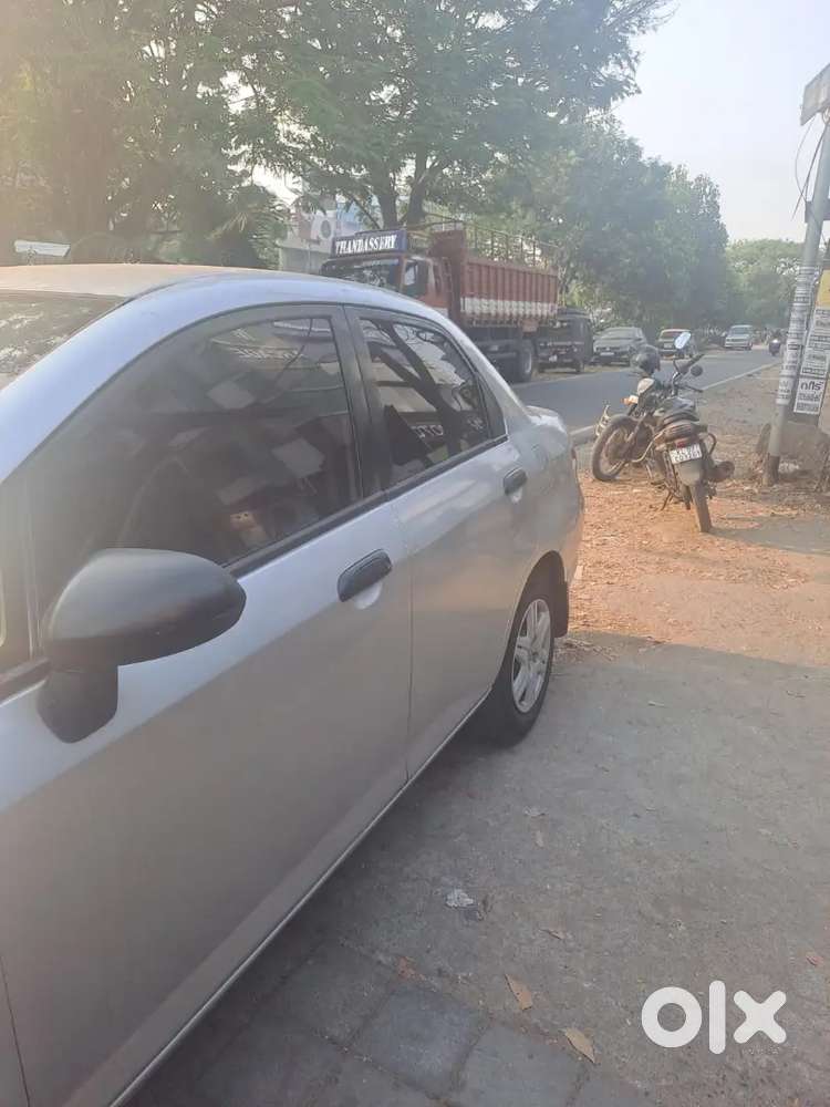 Honda City Zx 2006 Petrol Well Maintained
