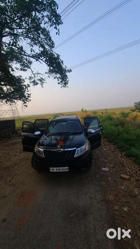 Mahindra Xuv500 2015 Diesel 90000 Km Driven
