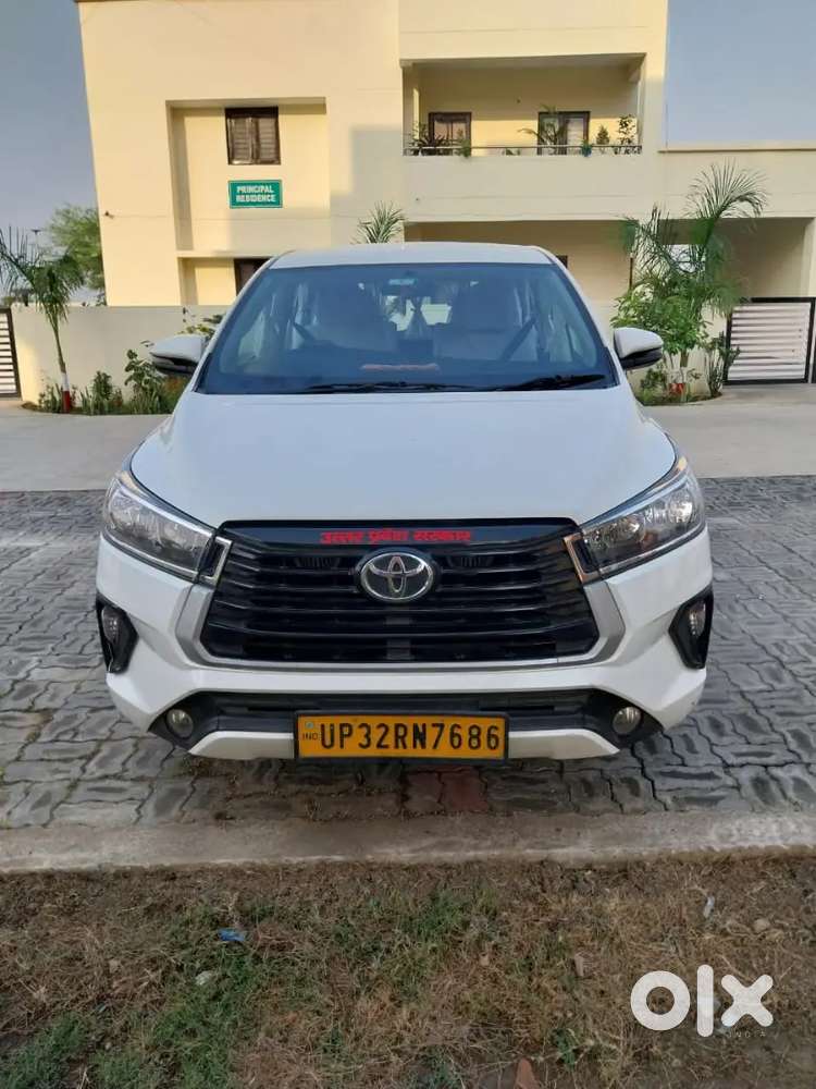 Toyota Innova Crysta 2022 Petrol 105000 Km Driven