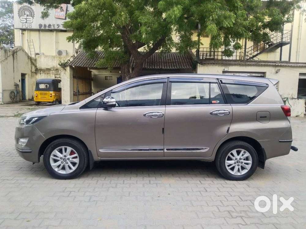 Toyota Innova Crysta 2.4 V, 2017, Diesel
