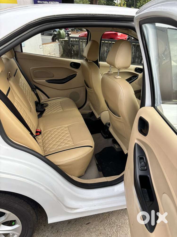 Ford Aspire Titatinium Blu Ti-vct, 2017, Petrol