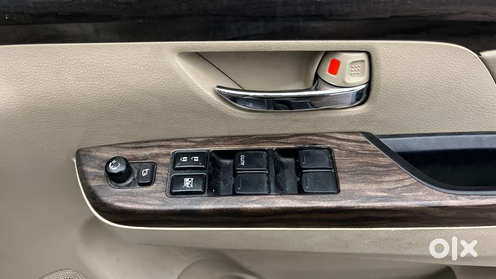 Maruti Suzuki Ertiga Zxi Plus Shvs, 2022, Petrol
