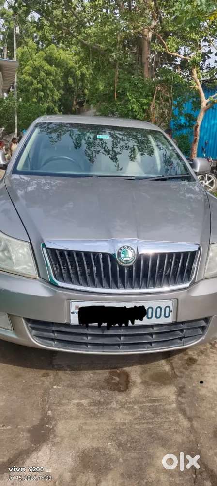 Skoda Laura Elegance 2014 Diesel
