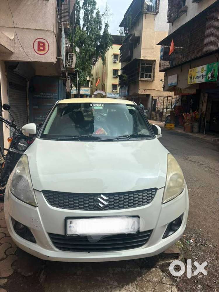 Maruti Suzuki Swift Vxi + Manual, 2012, Petrol