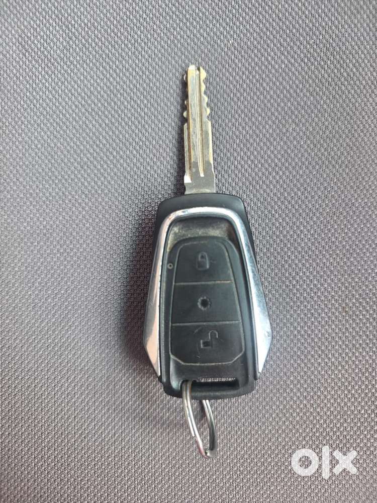 Mahindra Kuv 100 Mfalcon G80 K6 Aw, 2017, Petrol