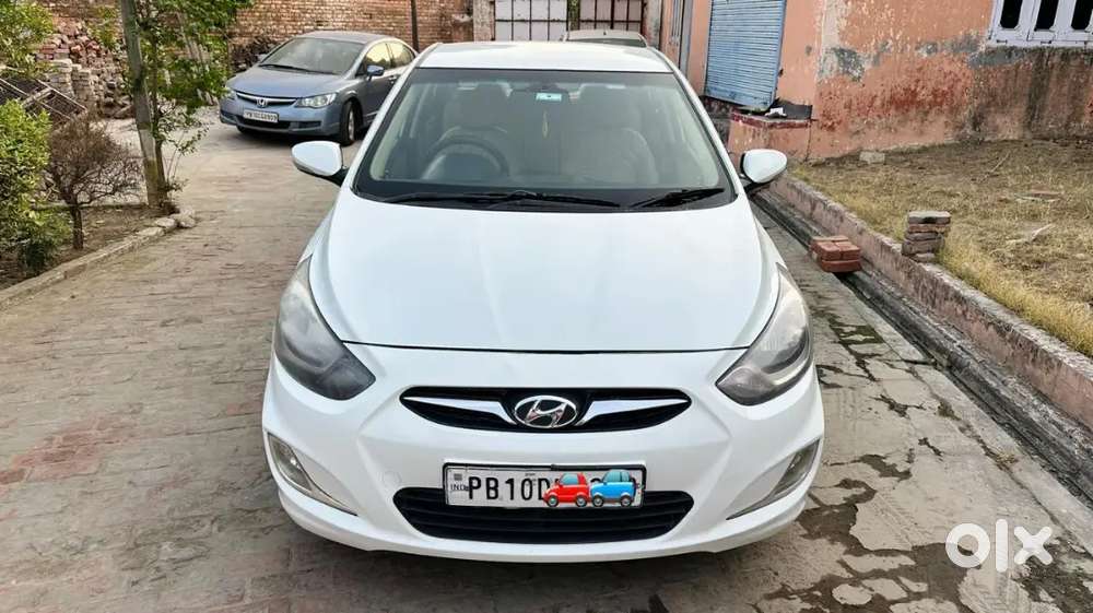 Verna Fludic 2011 Rc 12 Model, Both 2 Keys, 6 Gear Speed Engine
