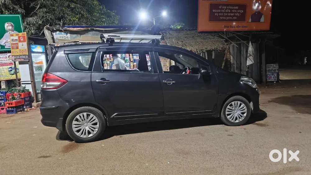 Maruti Suzuki Ertiga 2016 Diesel 200000 Km Driven