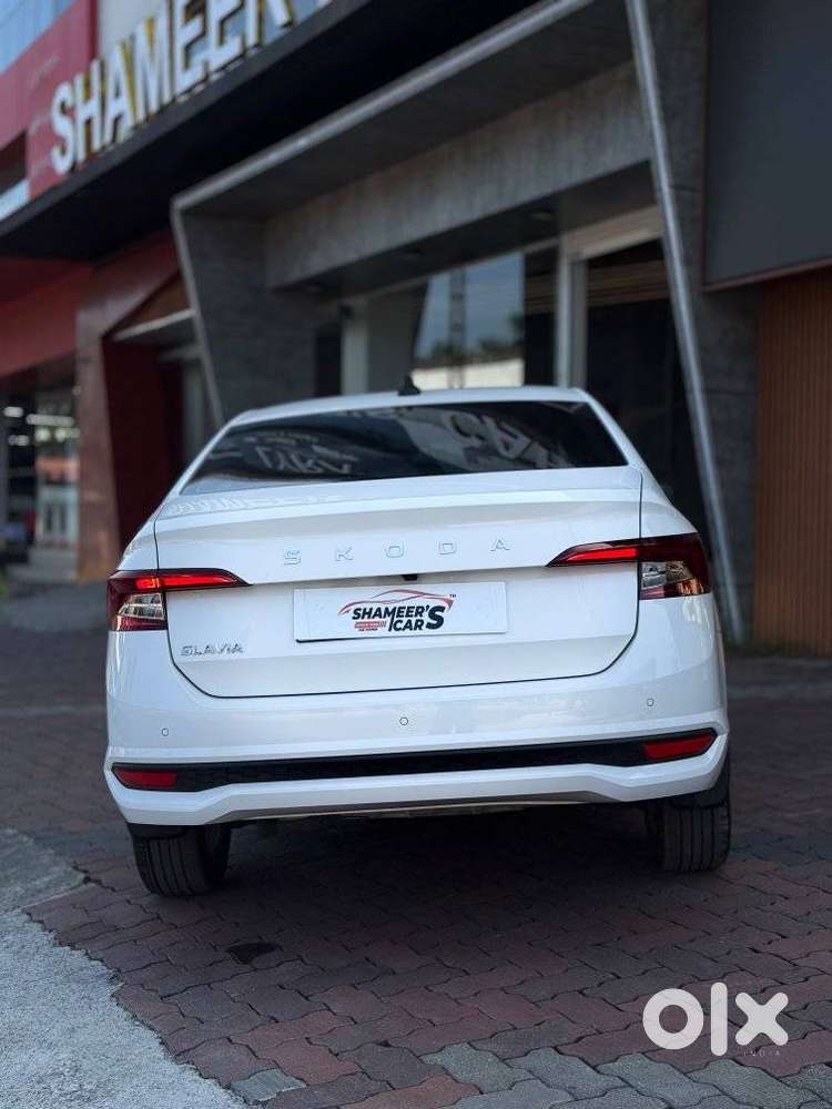 Skoda Slavia 1.0 Ambition Tsi At, 2025, Petrol