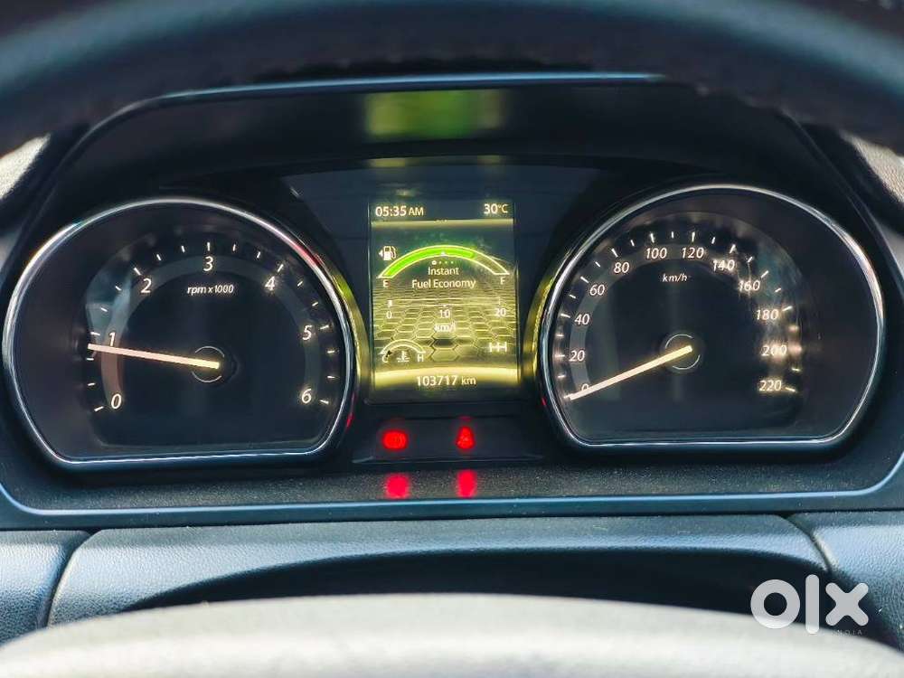Tata Hexa 2.2 Xe 4x2 7 Str, 2018, Petrol