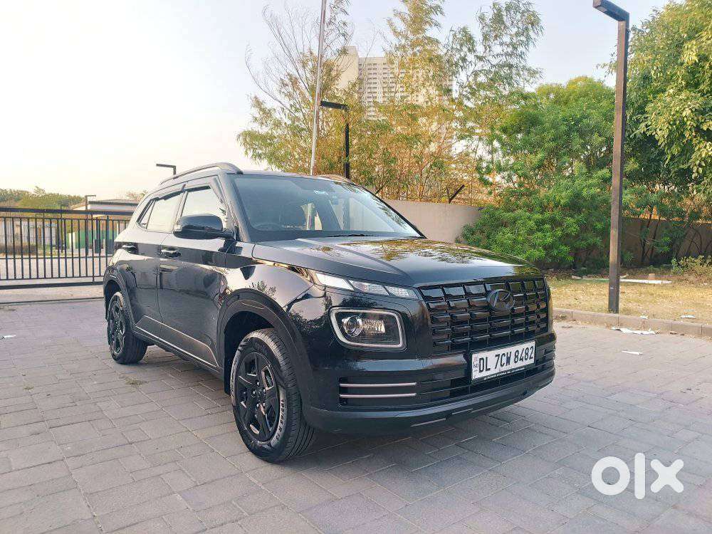 Hyundai Venue S(o) Knight Edition Mt, 2024, Petrol