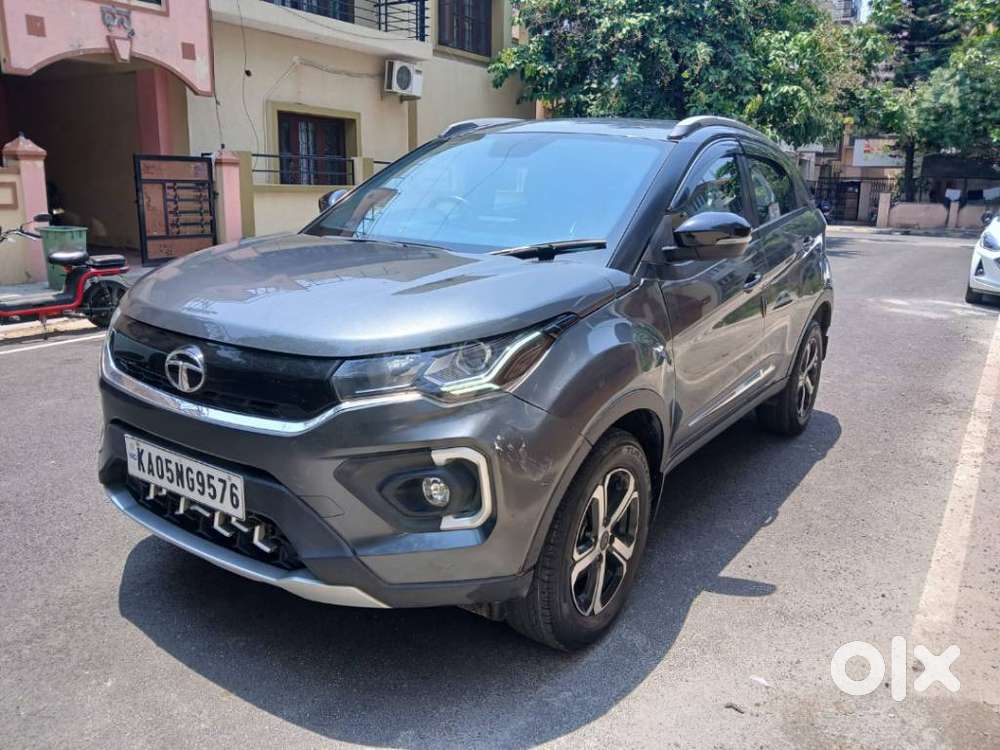 Tata Nexon 1.2 Revotron Xza Plus, 2023, Petrol