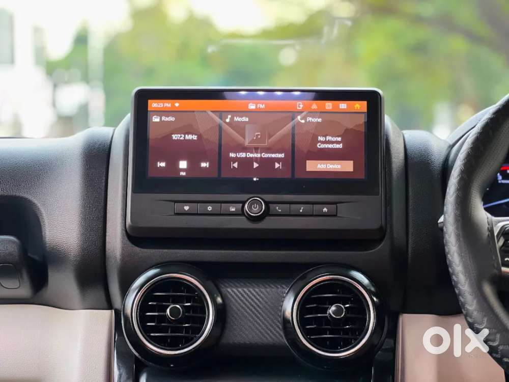 Mahindra Thar Roxx, 2025, Petrol