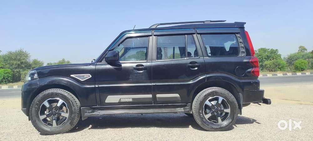 Mahindra Scorpio Classic 2.2 S 11 Mt 7 Str, 2024, Diesel