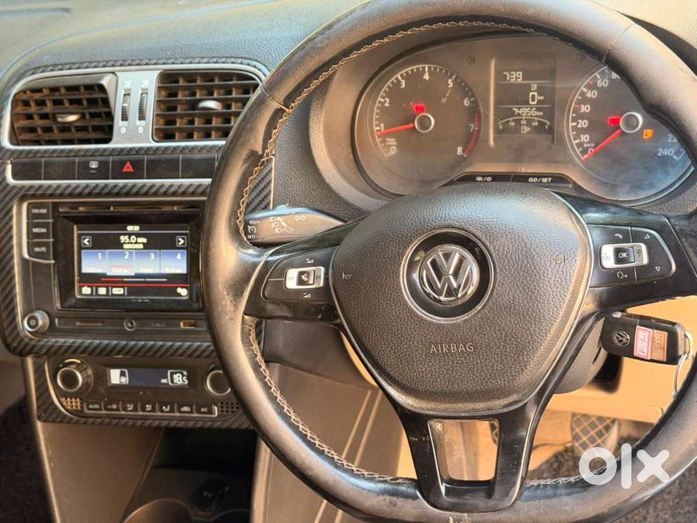 Volkswagen Polo 2009-2013 Petrol Highline 1.2l, 2016, Petrol