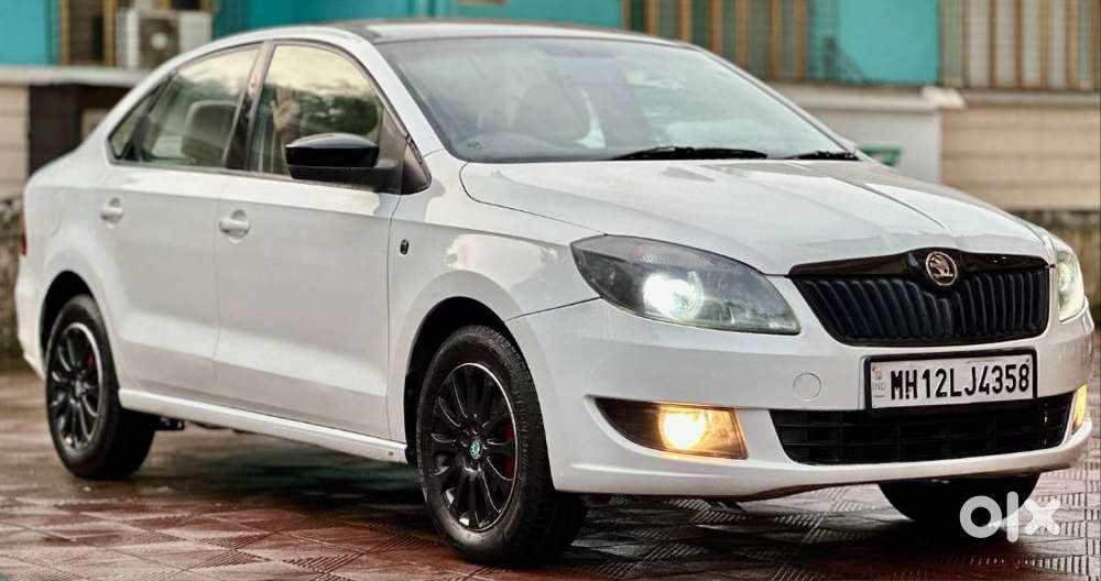 Skoda Rapid 1.6 Mpi At Elegance, 2014, Petrol