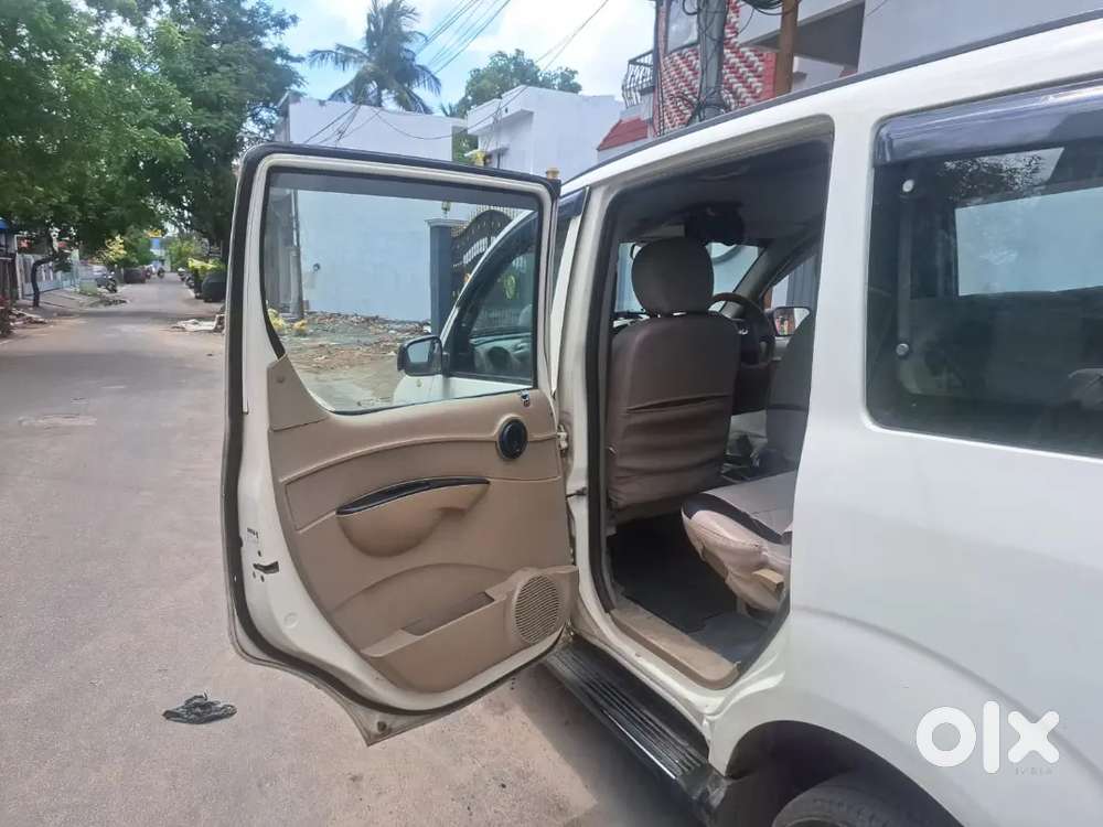 Mahindra Xylo D4