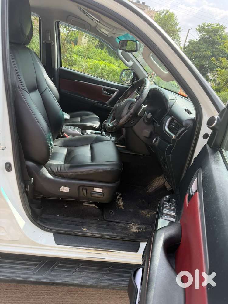Toyota Fortuner Legender 4x2 At 2.8, 2024, Diesel
