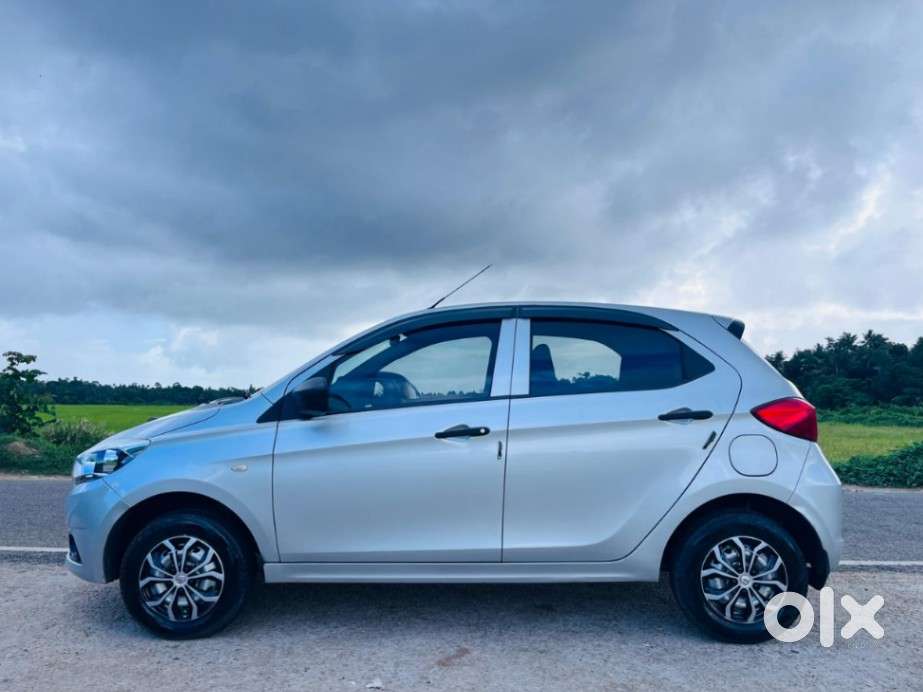 Tata Tiago Xe, 2020, Petrol