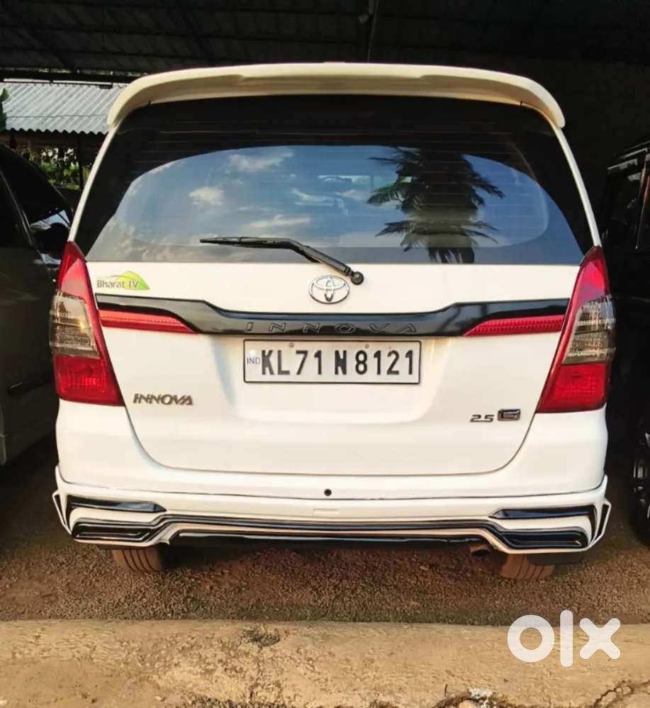 Toyota Innova 2014