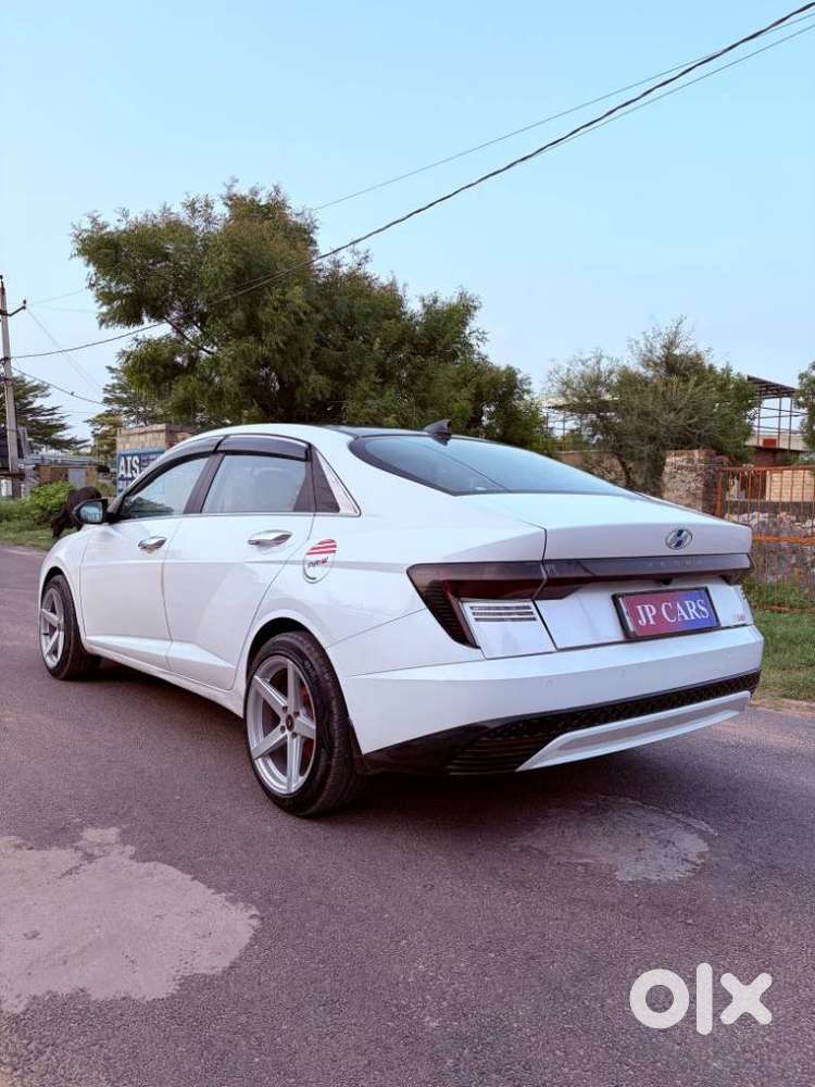 Hyundai Verna 1.5 Sx (o) Petrol Mt, 2023, Petrol