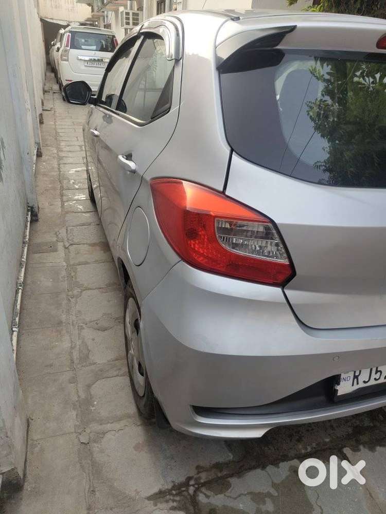 Tata Tiago 1.2 Revotron Xm, 2020, Petrol