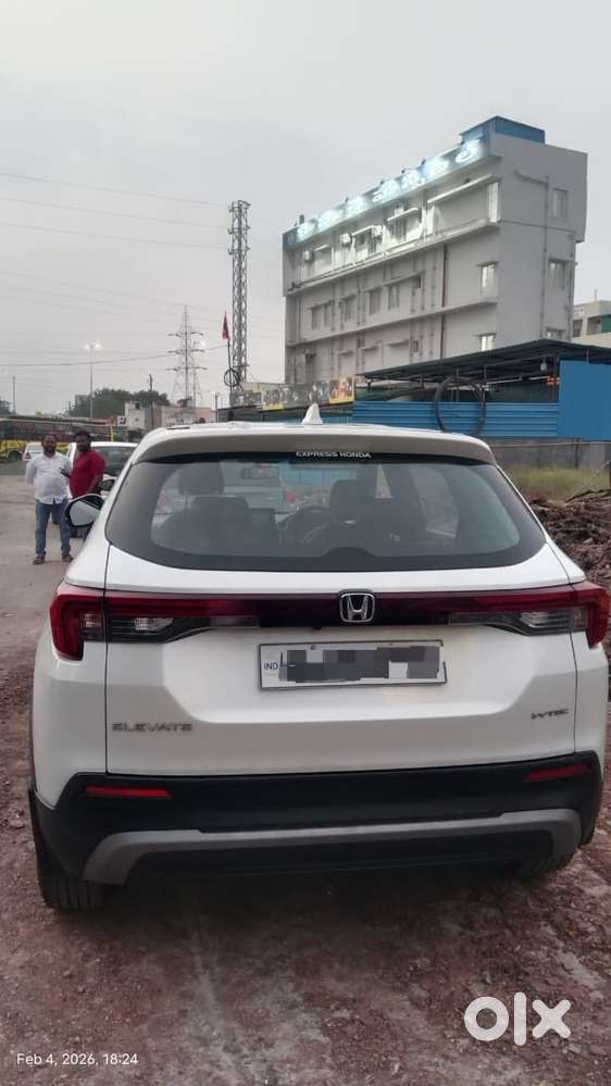 Honda Elevate V Mt, 2024, Petrol