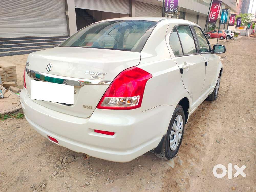 Maruti Suzuki Swift Dzire 1.2 Vxi Bsiv, 2011, Petrol
