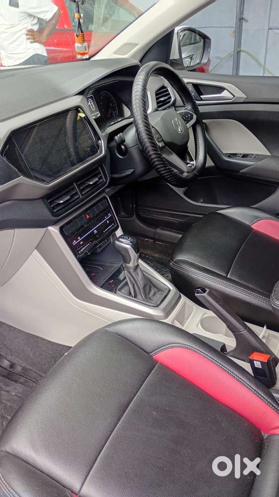 Volkswagen Taigun 1.0 Tsi Highline At, 2022, Petrol