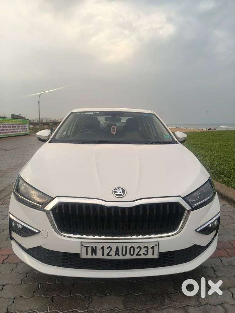 Skoda Slavia Style 1.0l Tsi Mt, 2022, Petrol