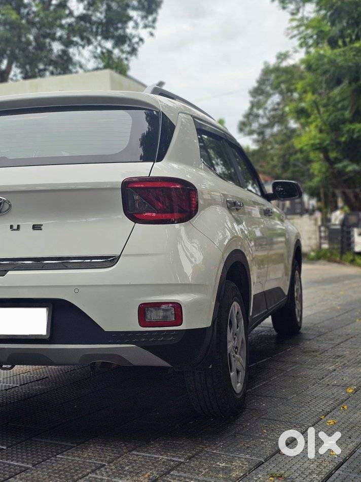 Hyundai Venue S 1.2 Petrol, 2021, Petrol