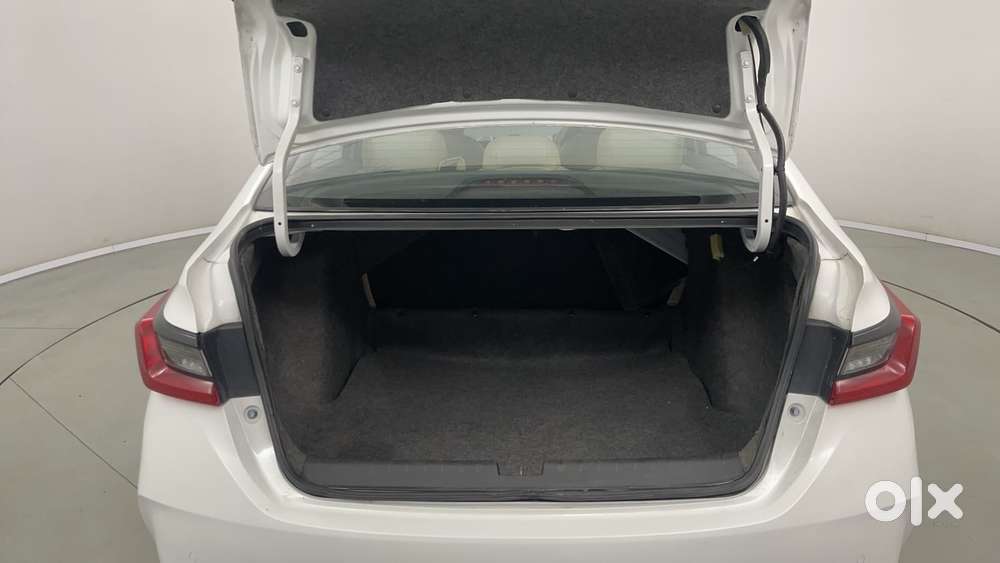 Honda City 1.5 V Mt, 2023, Petrol