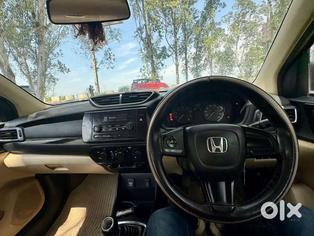 Honda Amaze S 2019 Petrol Well Maintained