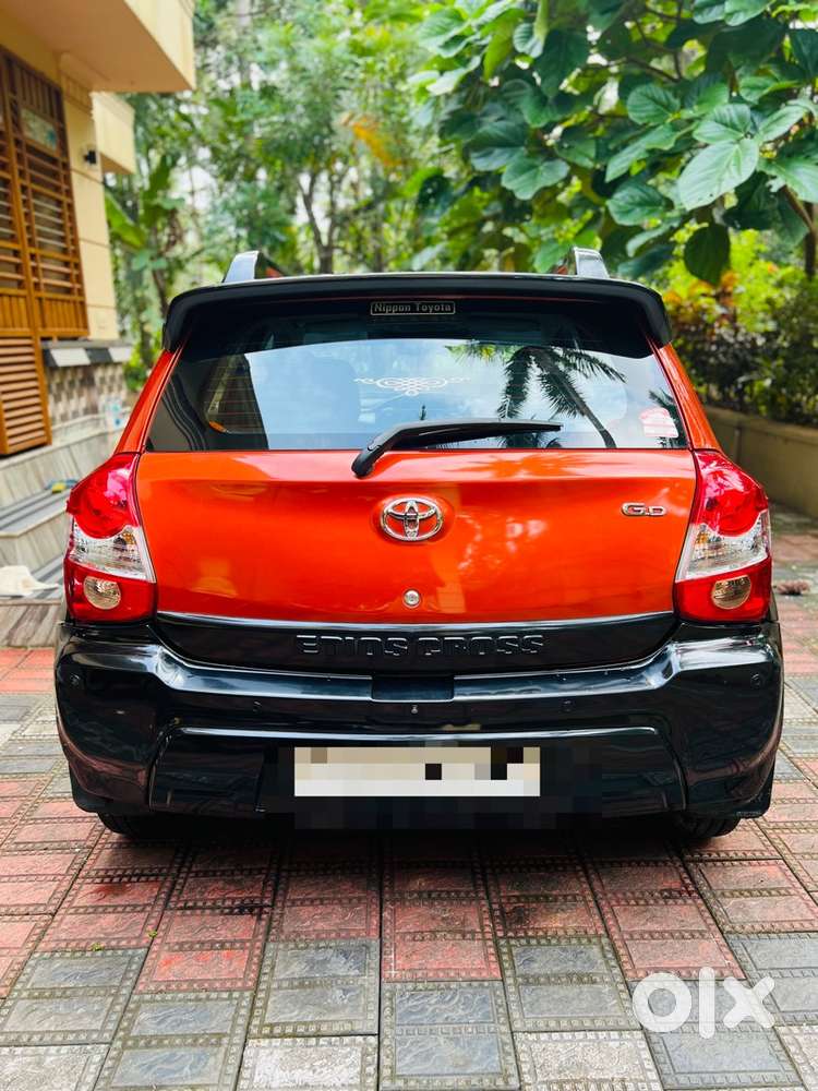 Toyota Etios Cross 2014 Year